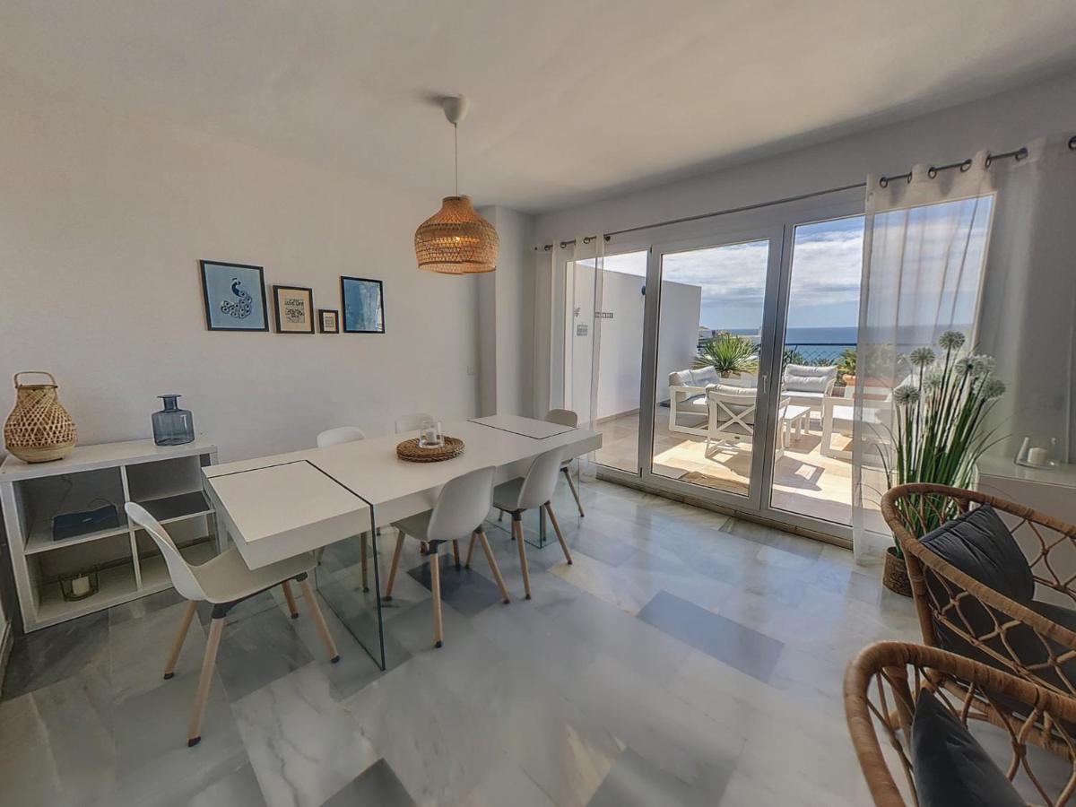 Frontline Beach Penthouse In Mi Capricho Sitio de Calahonda Exterior foto