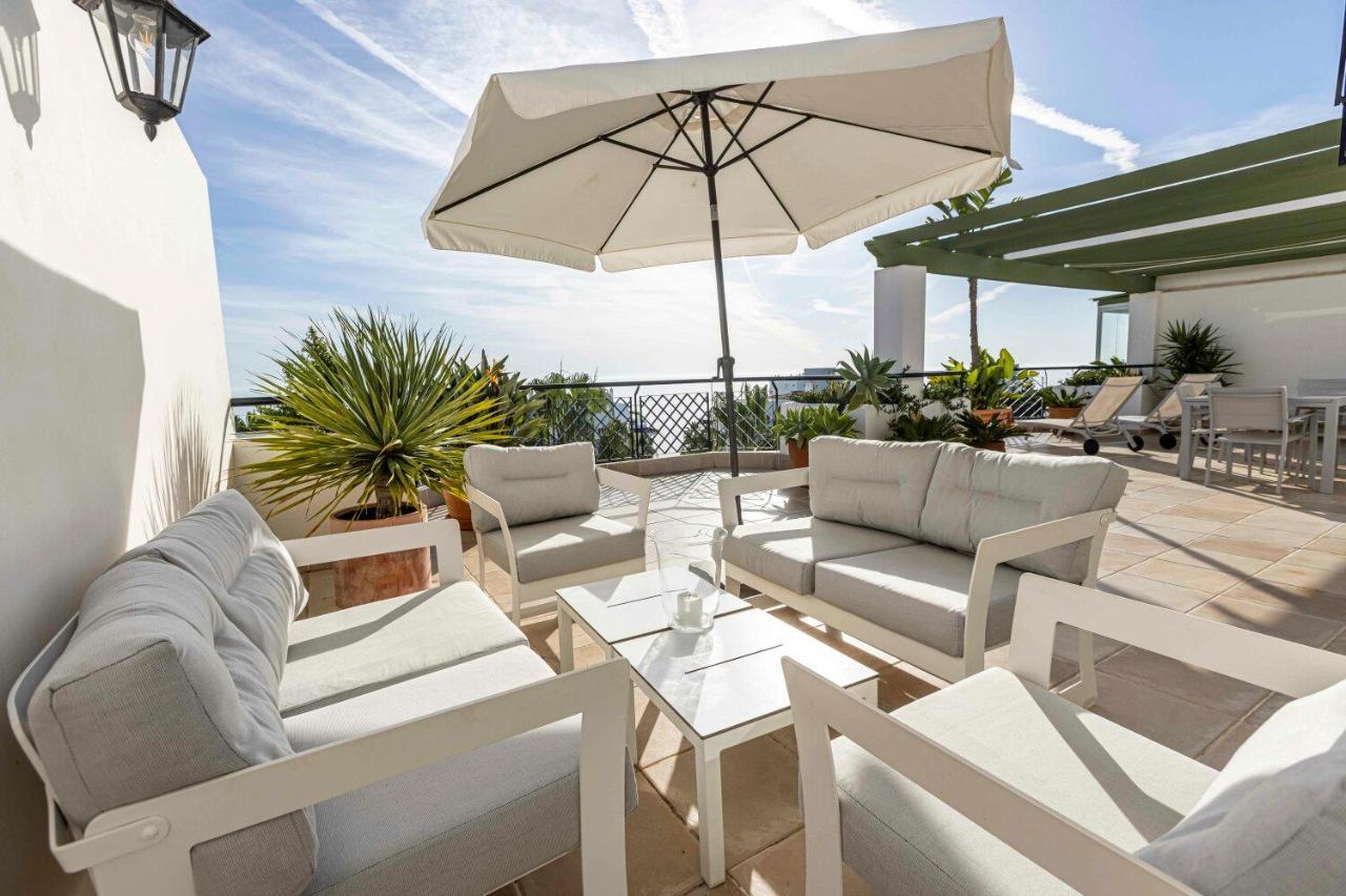 Frontline Beach Penthouse In Mi Capricho Sitio de Calahonda Exterior foto